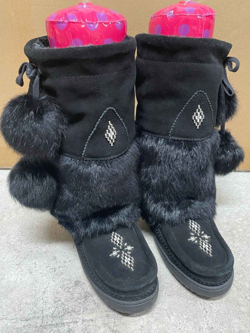 Manitobah Mukluks Snowy Owl Waterproof Winter Boots – Women’s Size 5